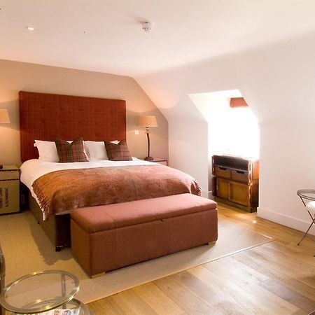 Отель The Percy Arms Гильдфорд Экстерьер фото